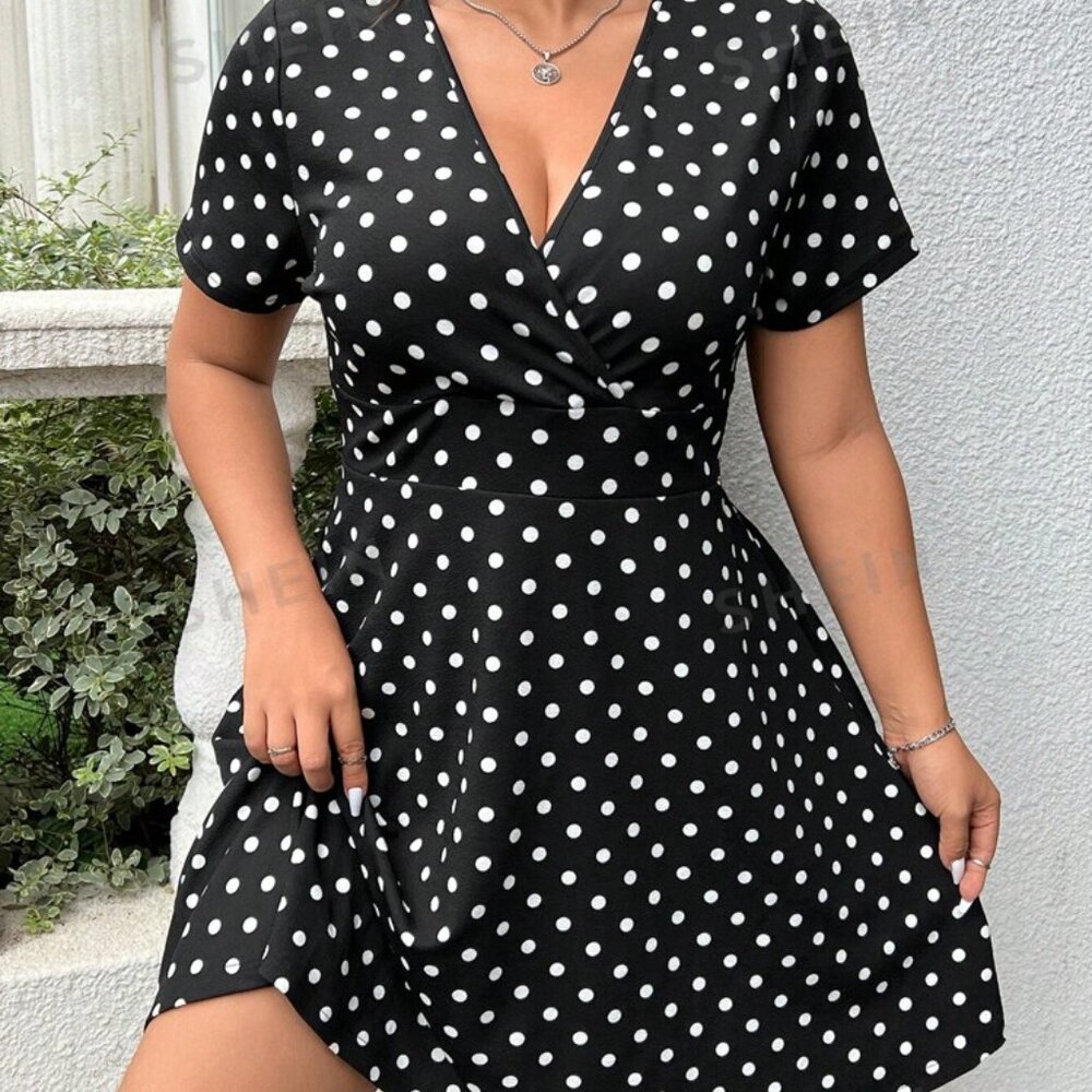 Caution to the Wind Womens Size Medium Polka Dot Wrap Dress Black/White